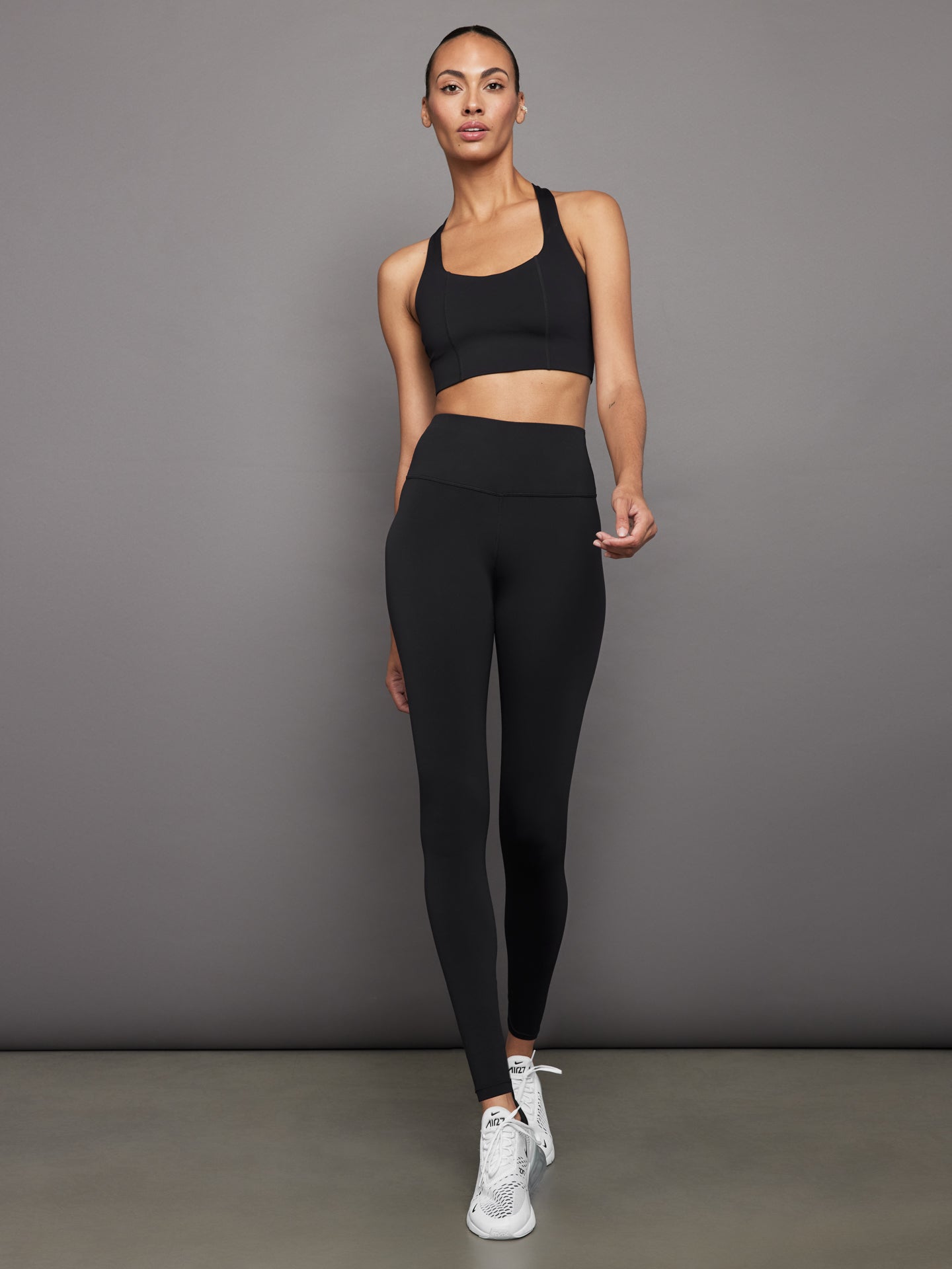 Carbon38 T Back Bra In Diamond Compression - Black