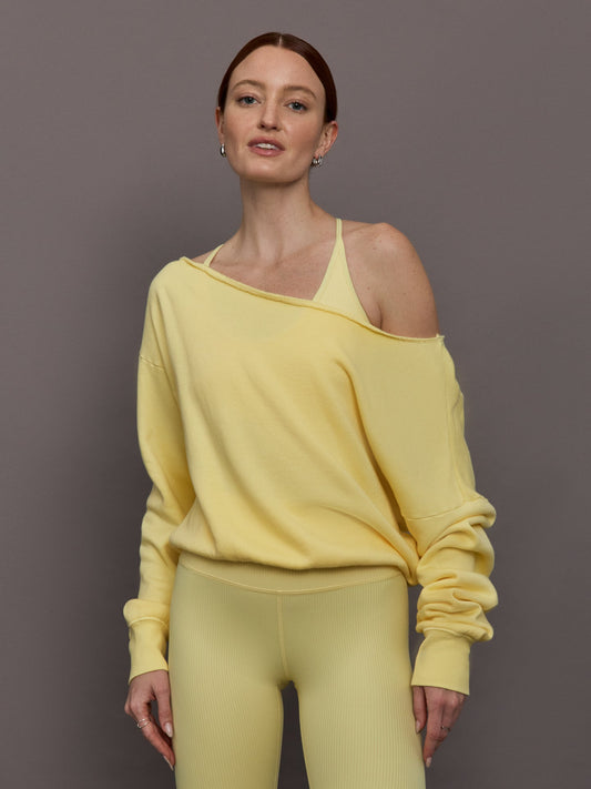Carbon38 Off Shoulder Sweatshirt in French Terry - Banana
