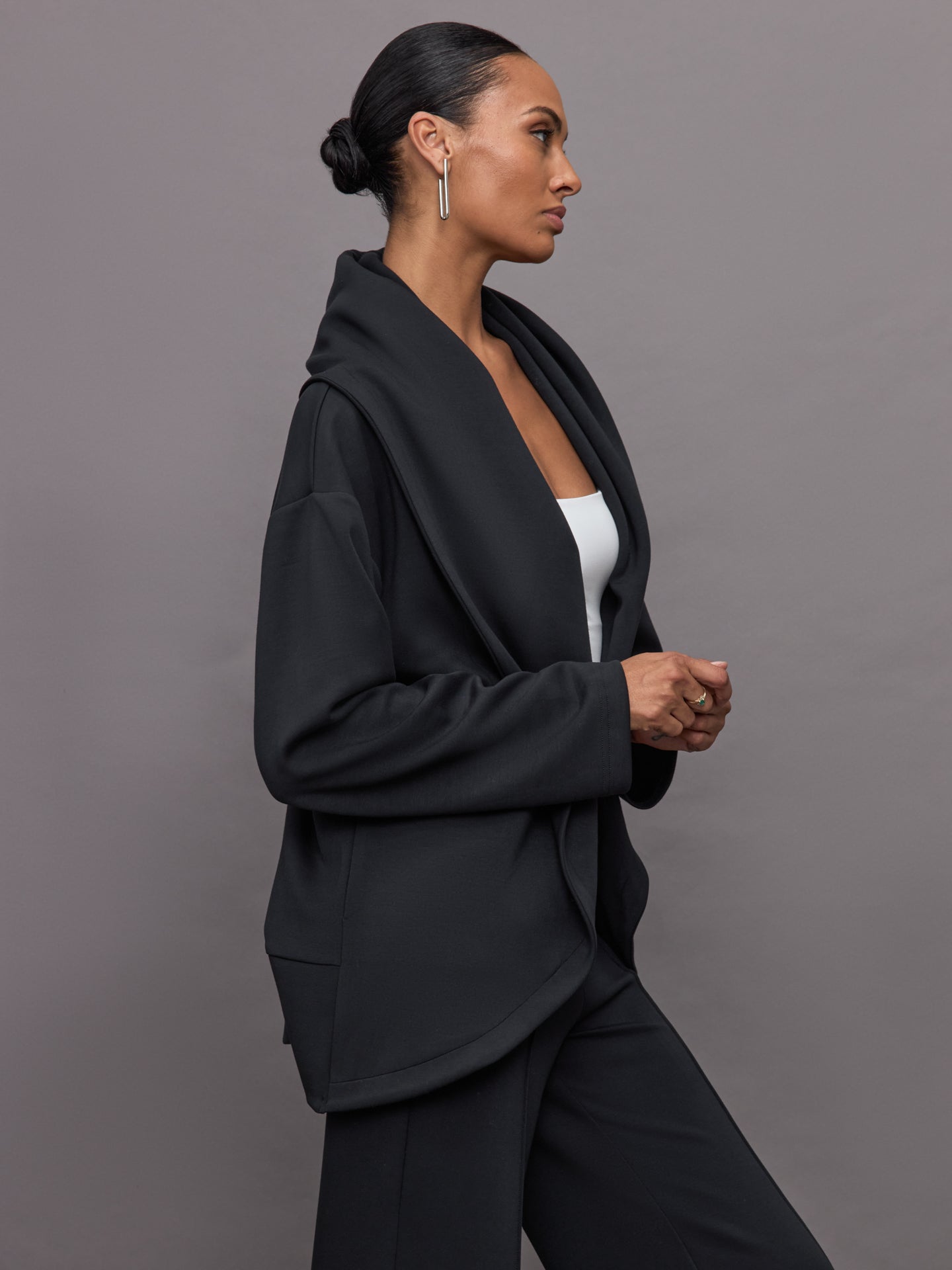 Carbon38 Knit Cocoon Cardigan in Interlock - Black