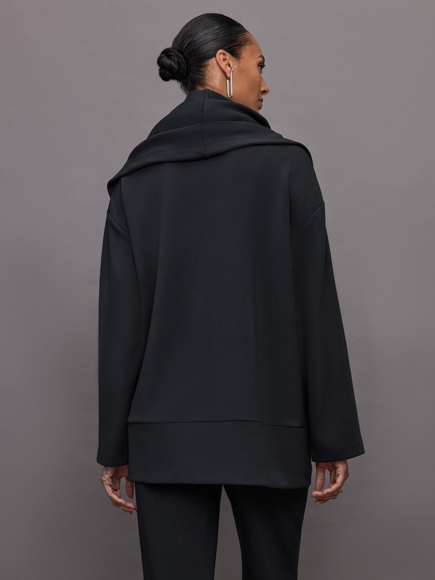 Carbon38 Knit Cocoon Cardigan in Interlock - Black
