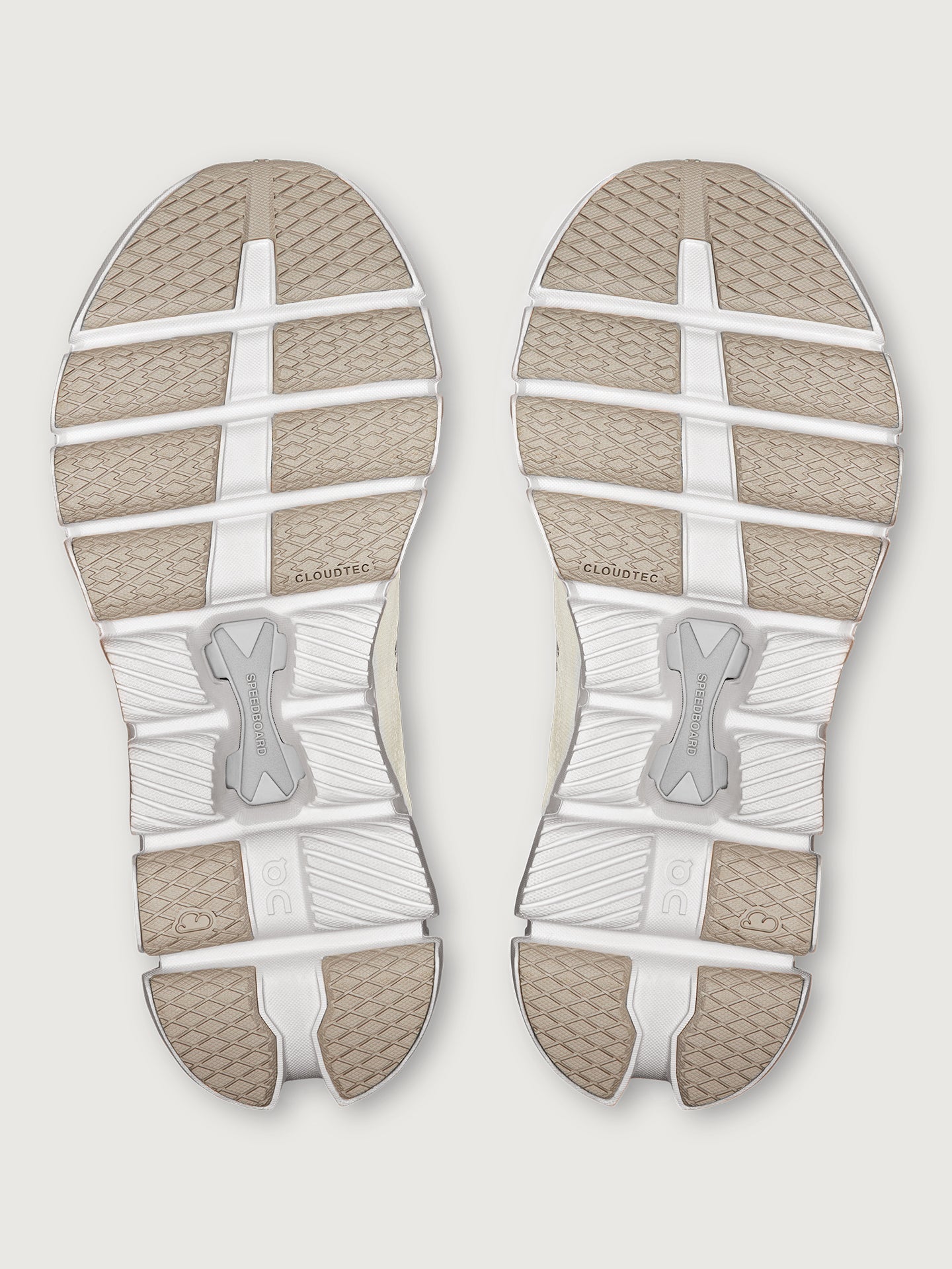 Carbon38 Cloud X 4 AD - White | Wolf
