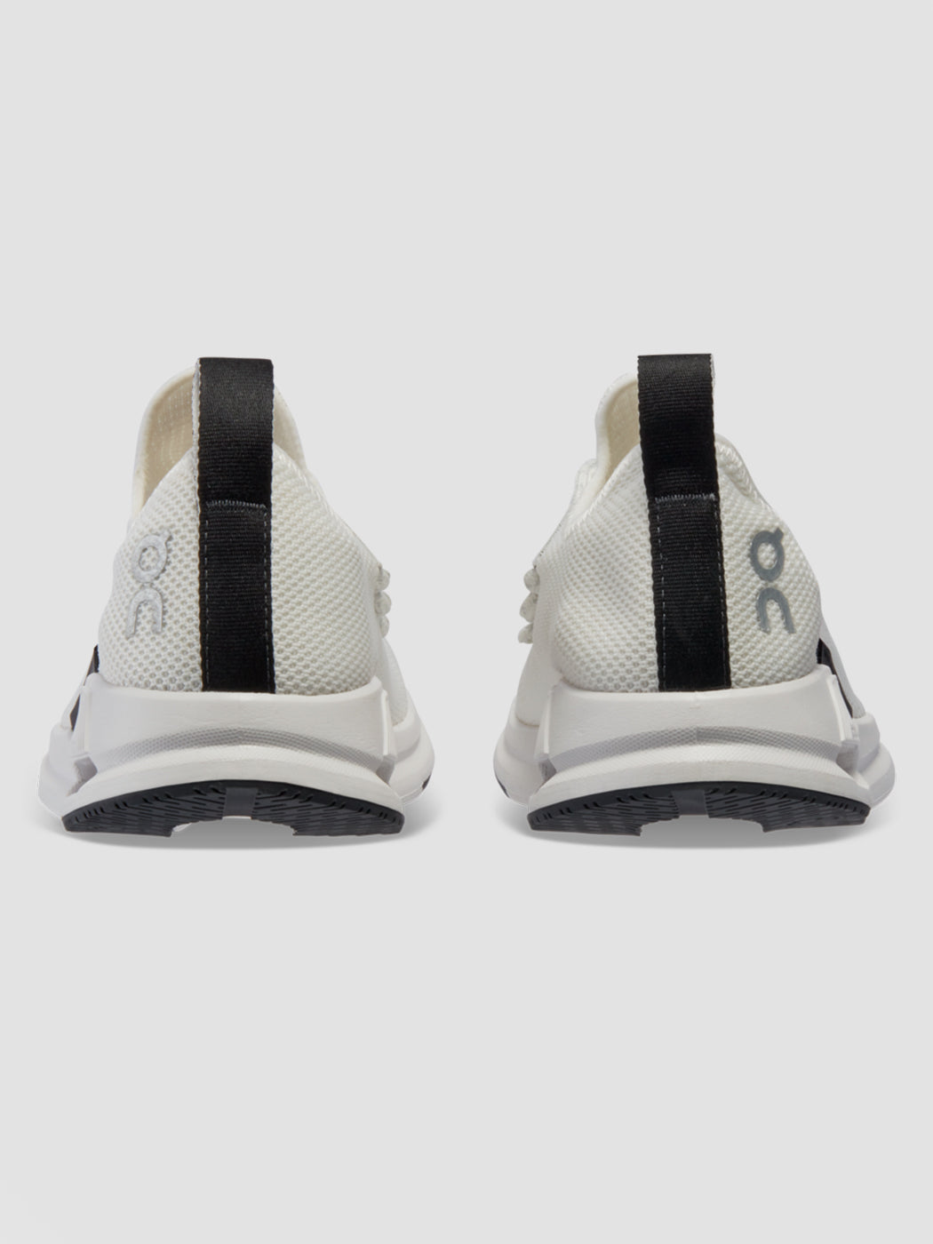 Carbon38 Cloudeasy - Undyed-White | Black