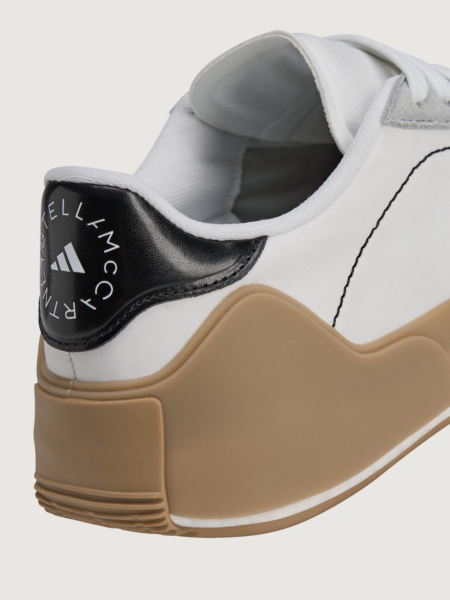Carbon38 aSMC COURT BOOST - Ftwwht/Charcoal/Core Black