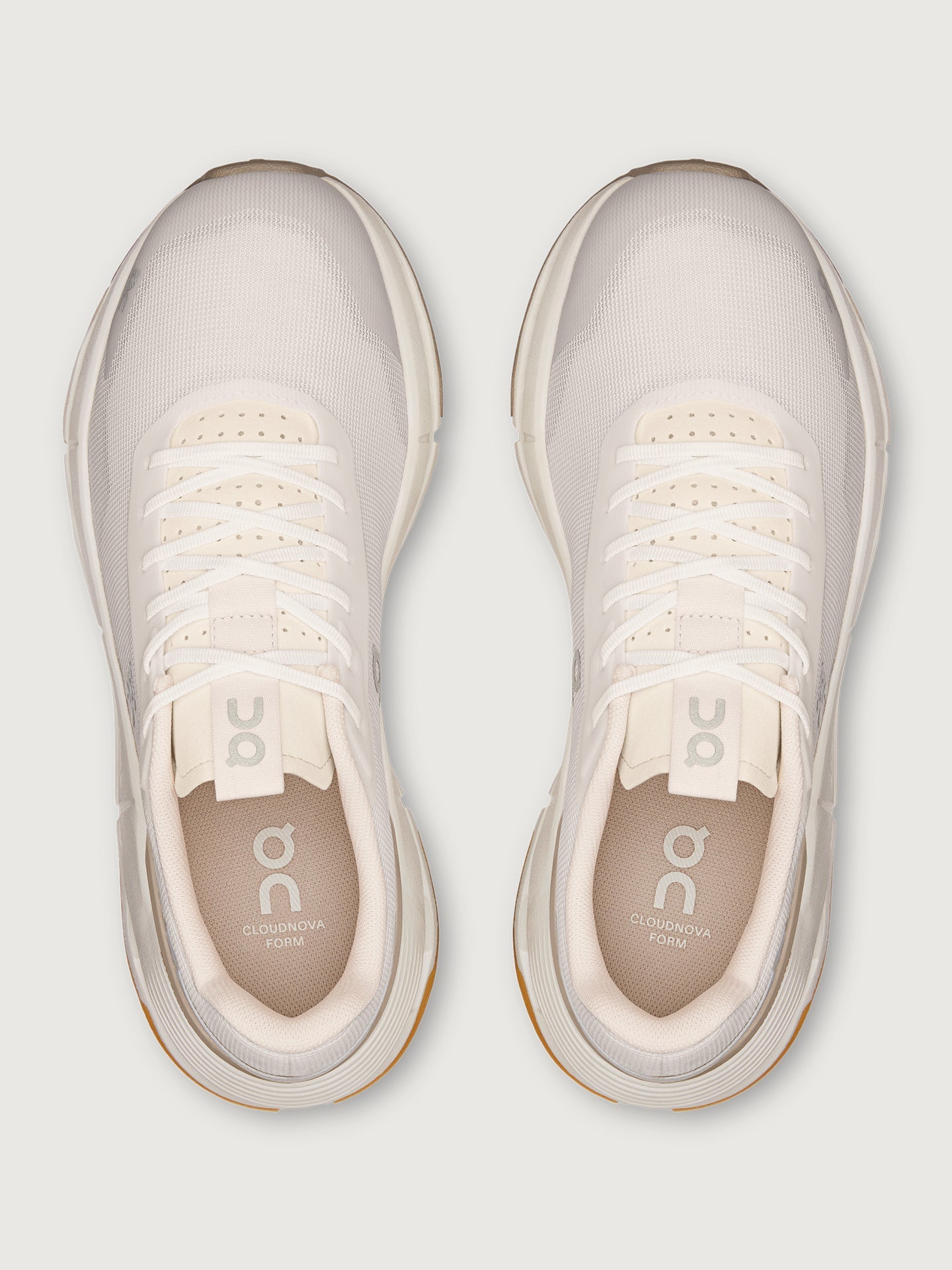 Carbon38 Cloudnova Form 2 - Ivory | Desert
