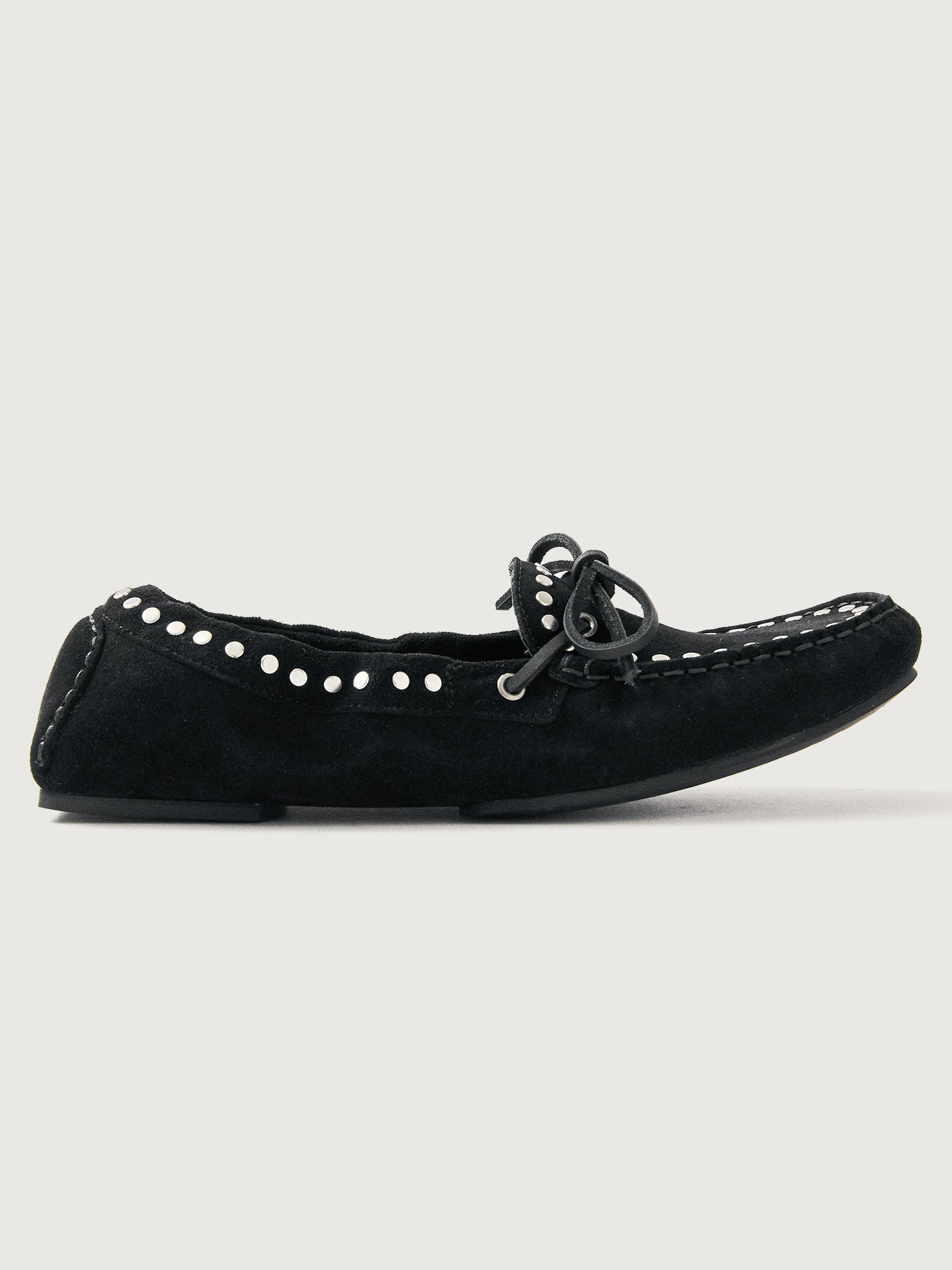 Carbon38 Calla Suede Studs - Black