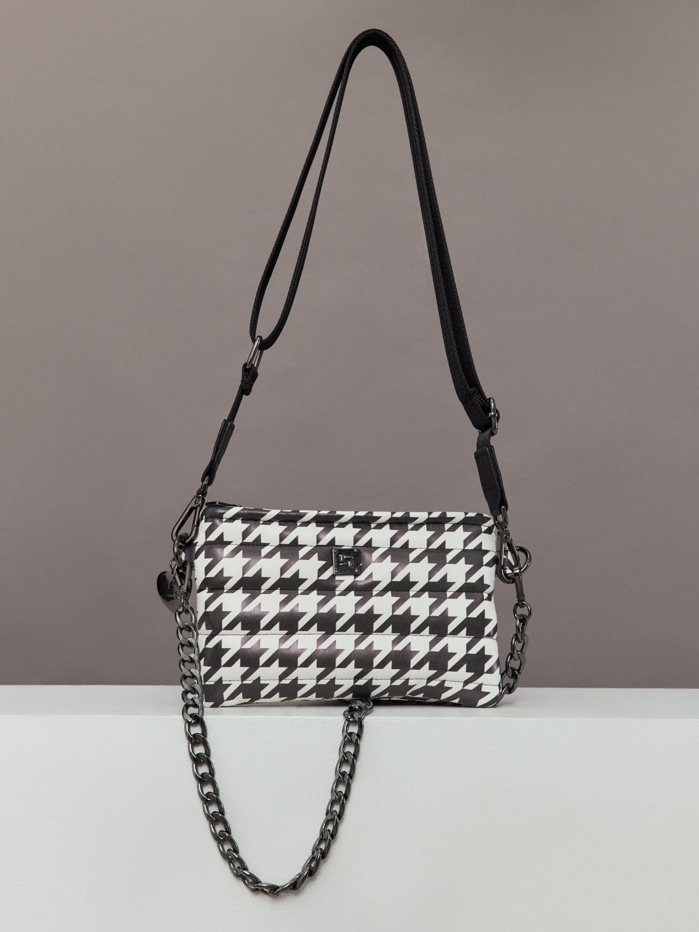 Carbon38 Fame - Houndstooth Black/Black web/Gunmental hardware