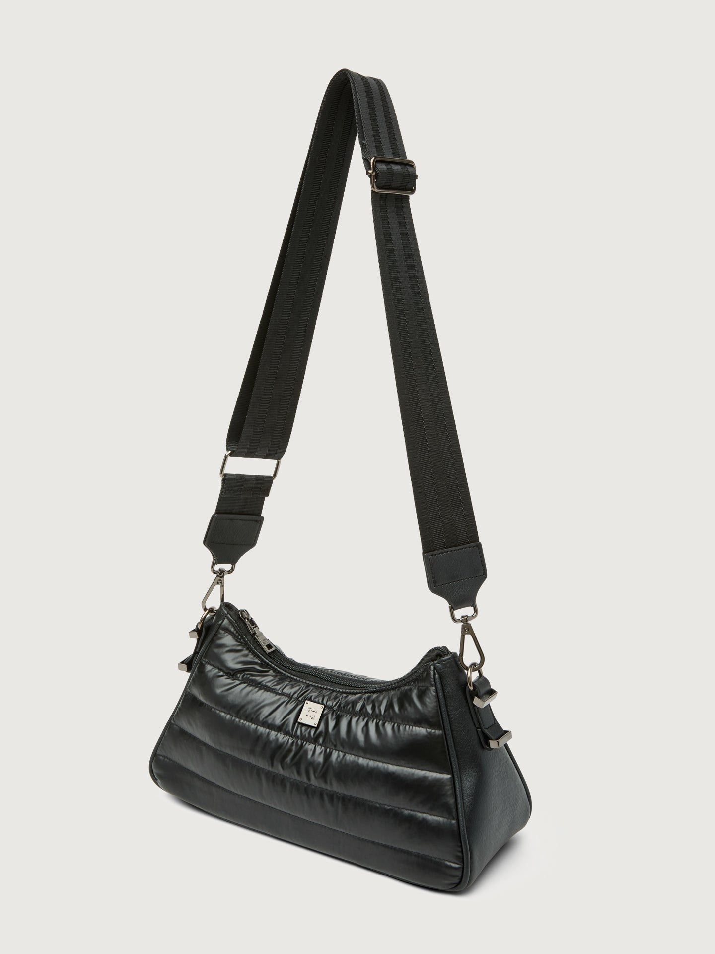 Carbon38 Cosmopolitan - Pearl Black