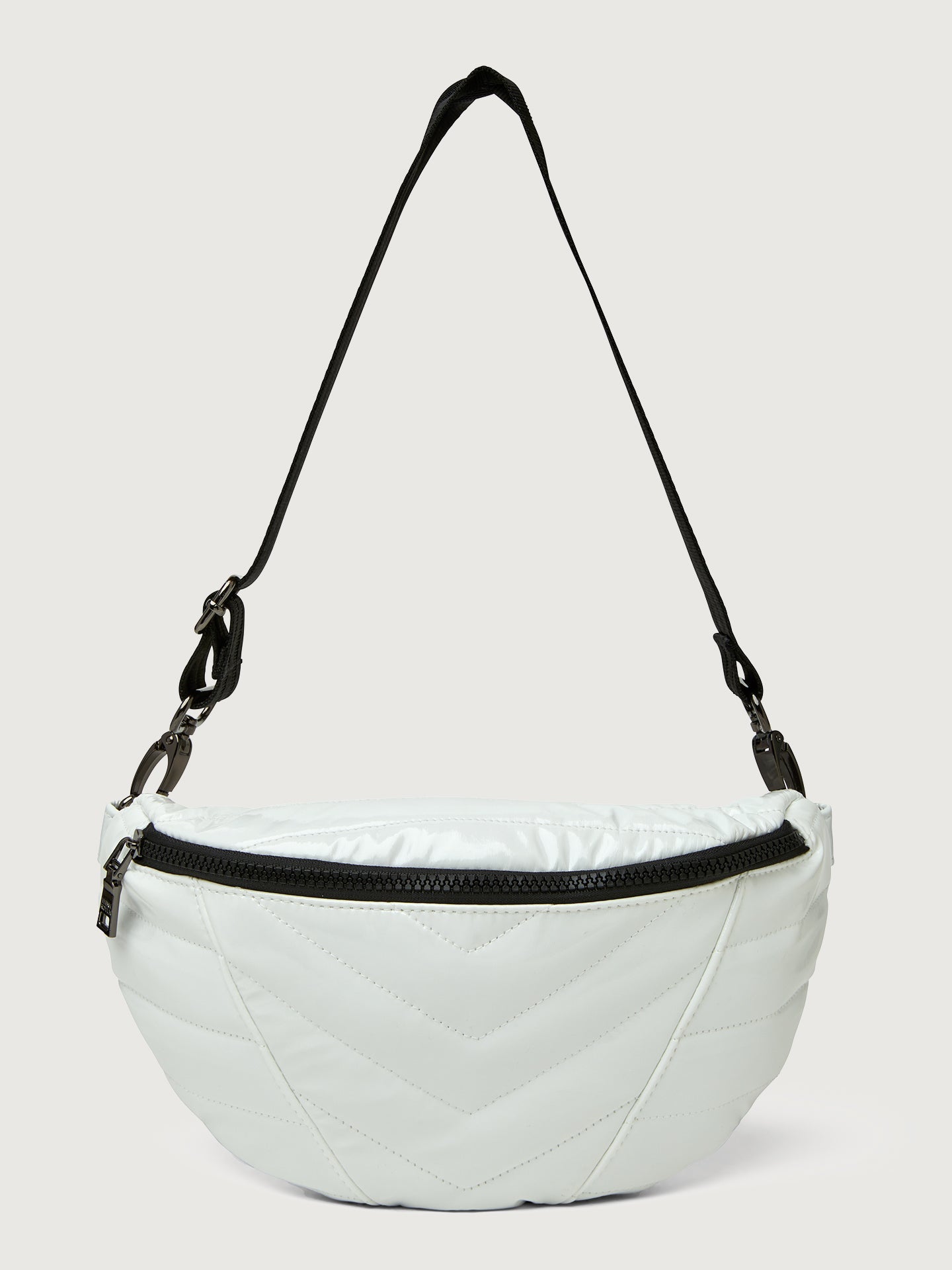 Carbon38 Little Runaway - White Patent/Black Hardware