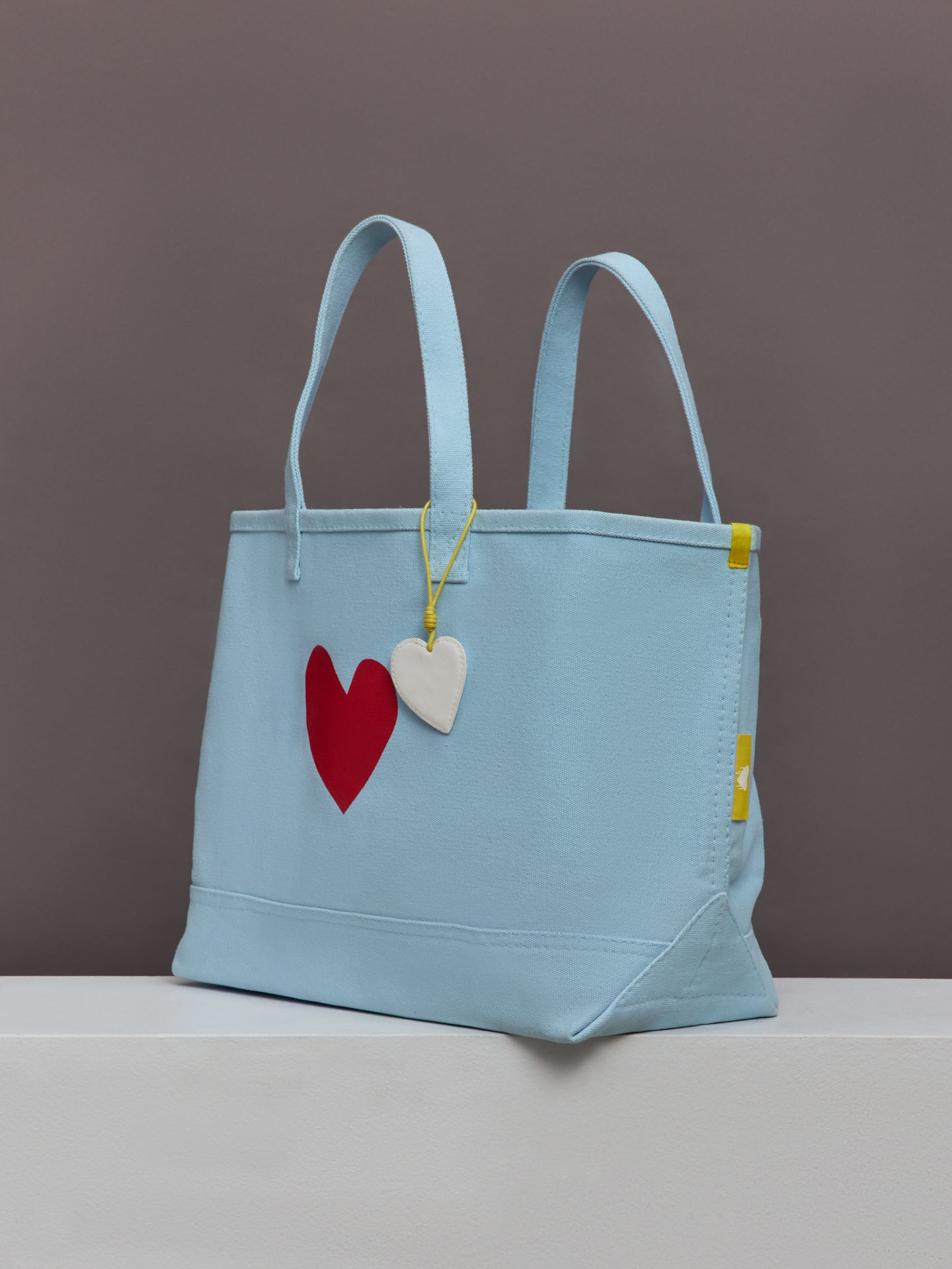 Carbon38 Heart Tote - Blue/Red