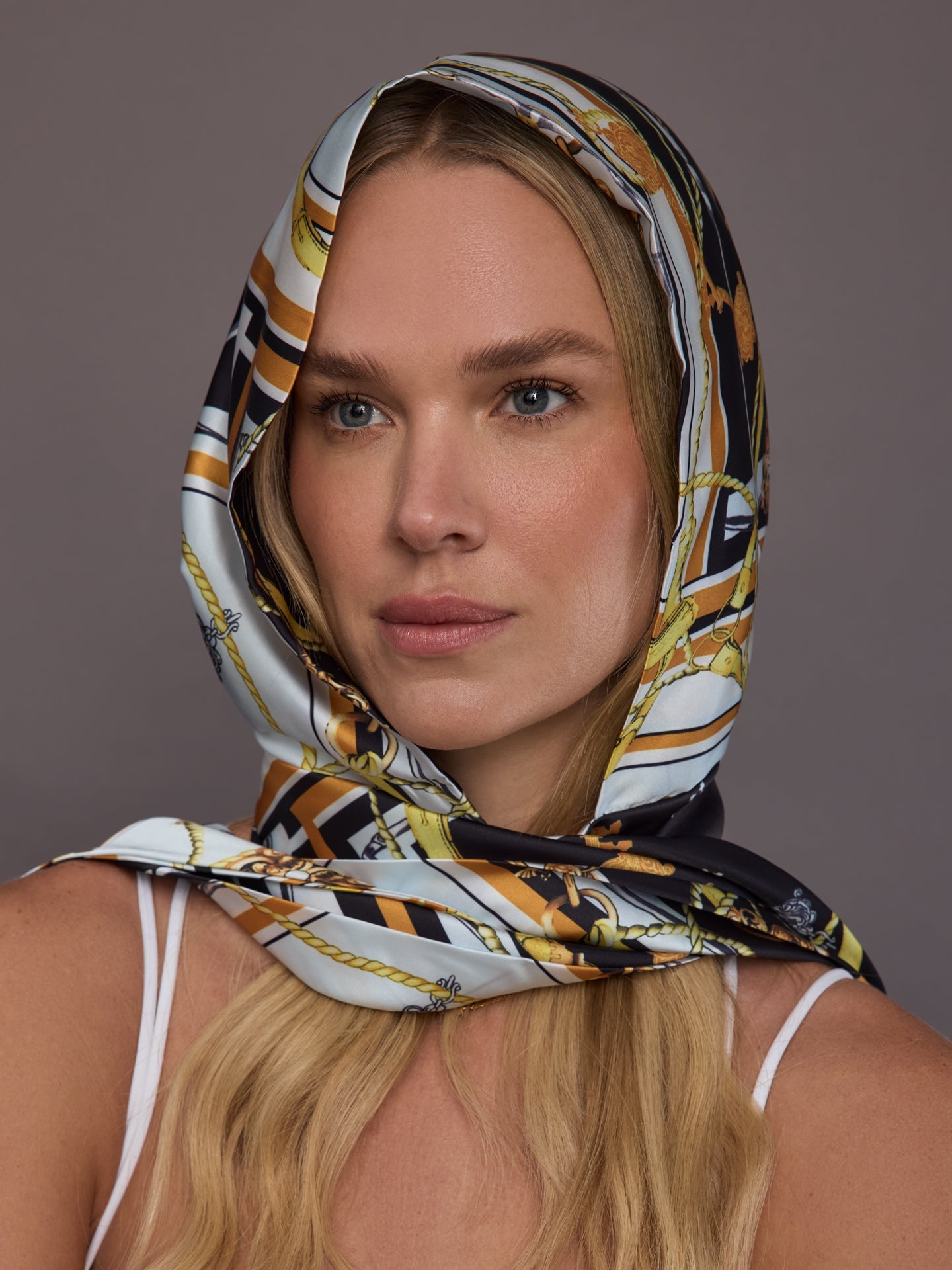 Carbon38 Babs - Ivory/Black