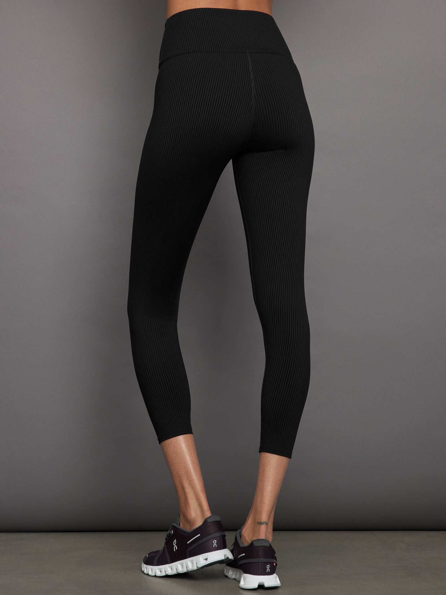 Carbon38 Ribbed 7/8 Legging - Black