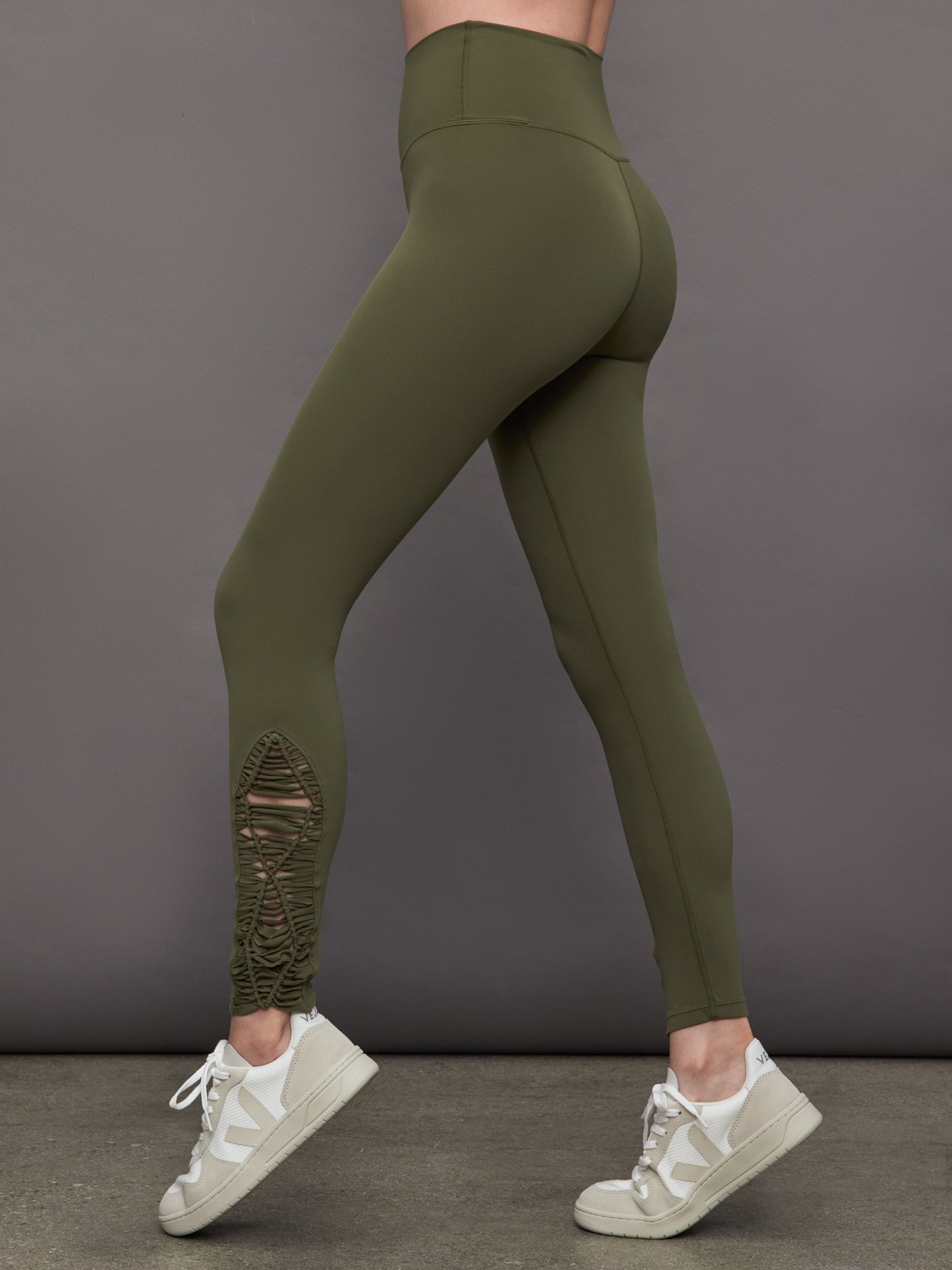 Carbon38 Crochet Legging in Melt - Olive