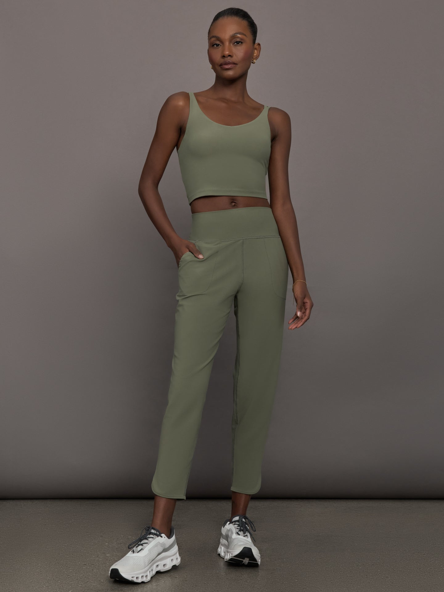 Carbon38 V-Neck Tank in Melt - Moss