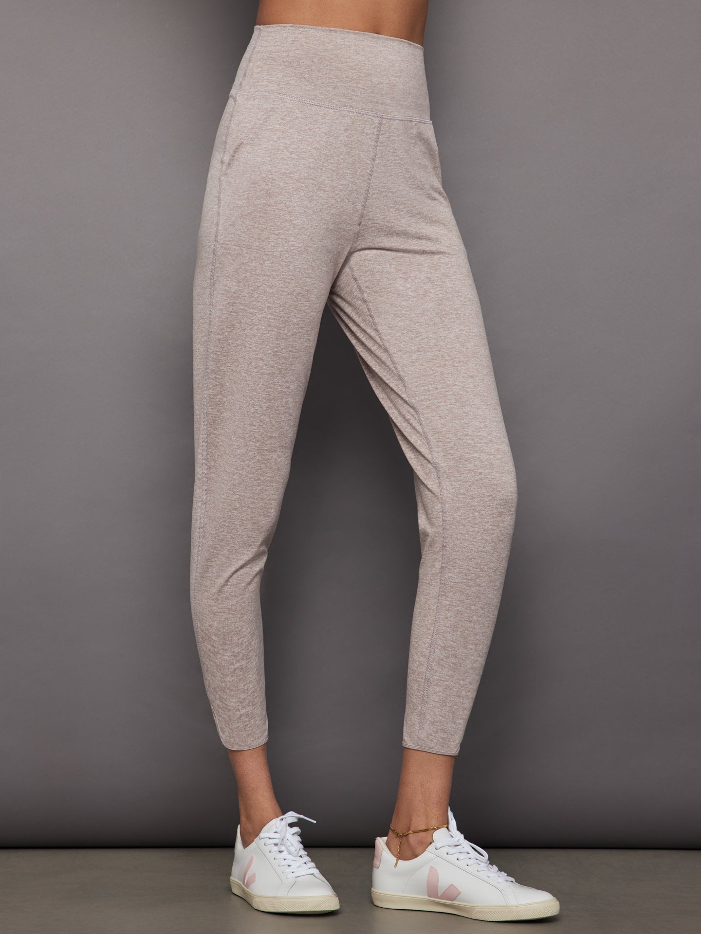 Carbon38 Jogger in Heather Melt - Oatmeal Heather