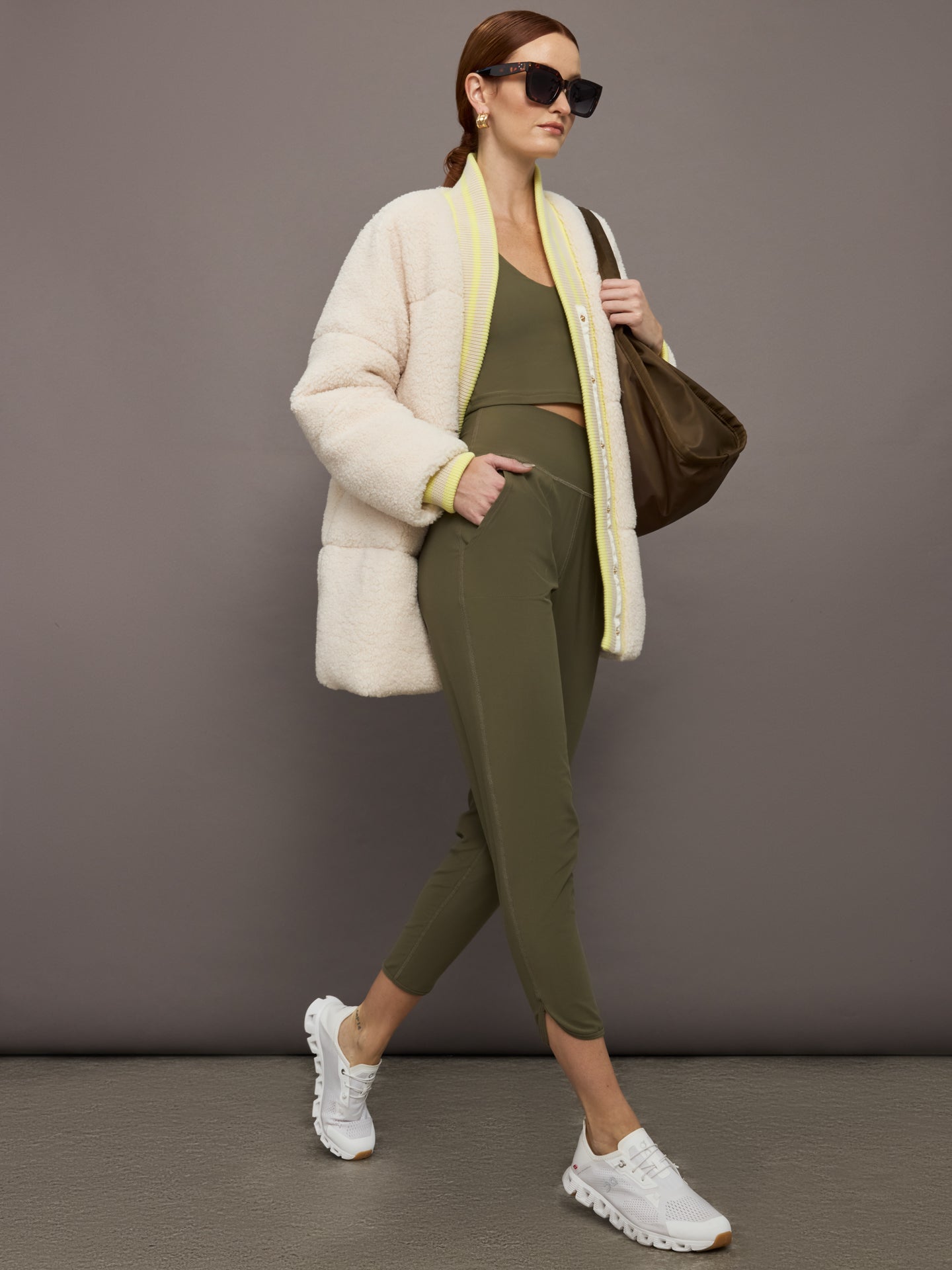 Carbon38 Jogger in Melt - Olive