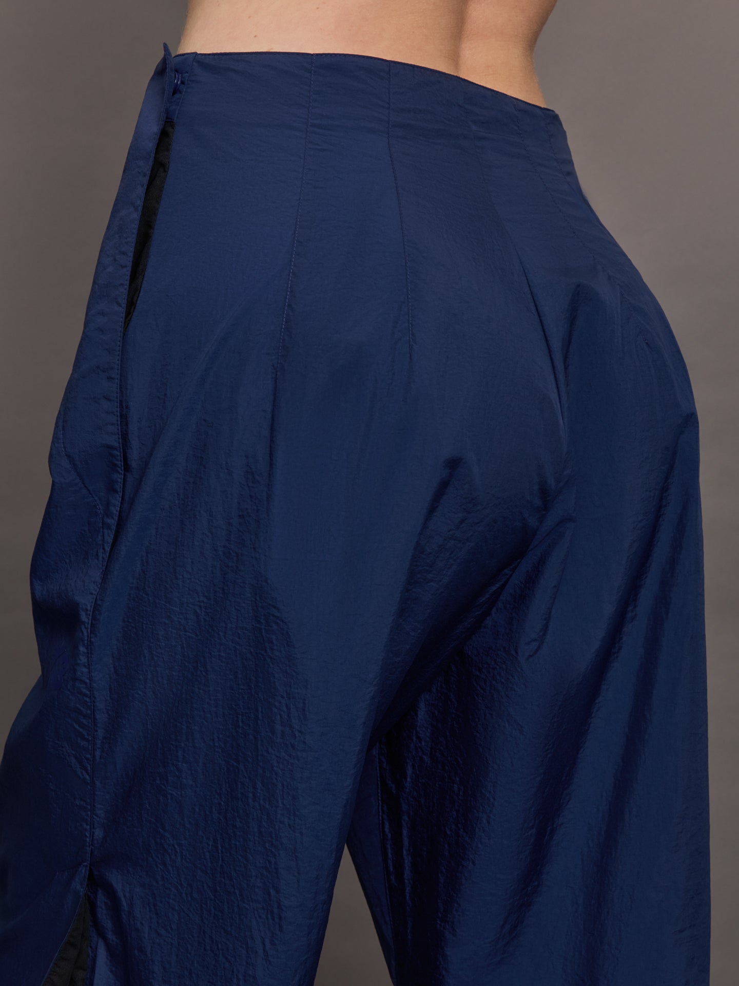 Carbon38 Ultralight Nylon Pant - Dark Blue