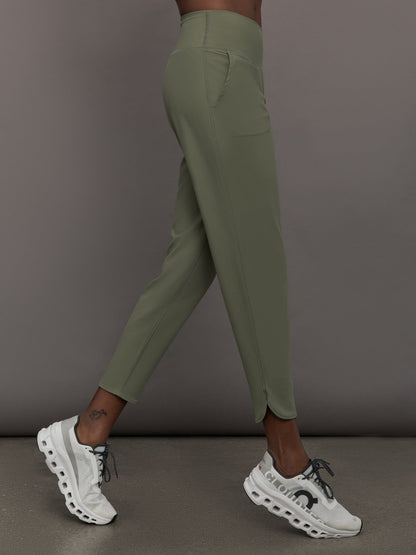 Carbon38 Jogger in Melt - Moss