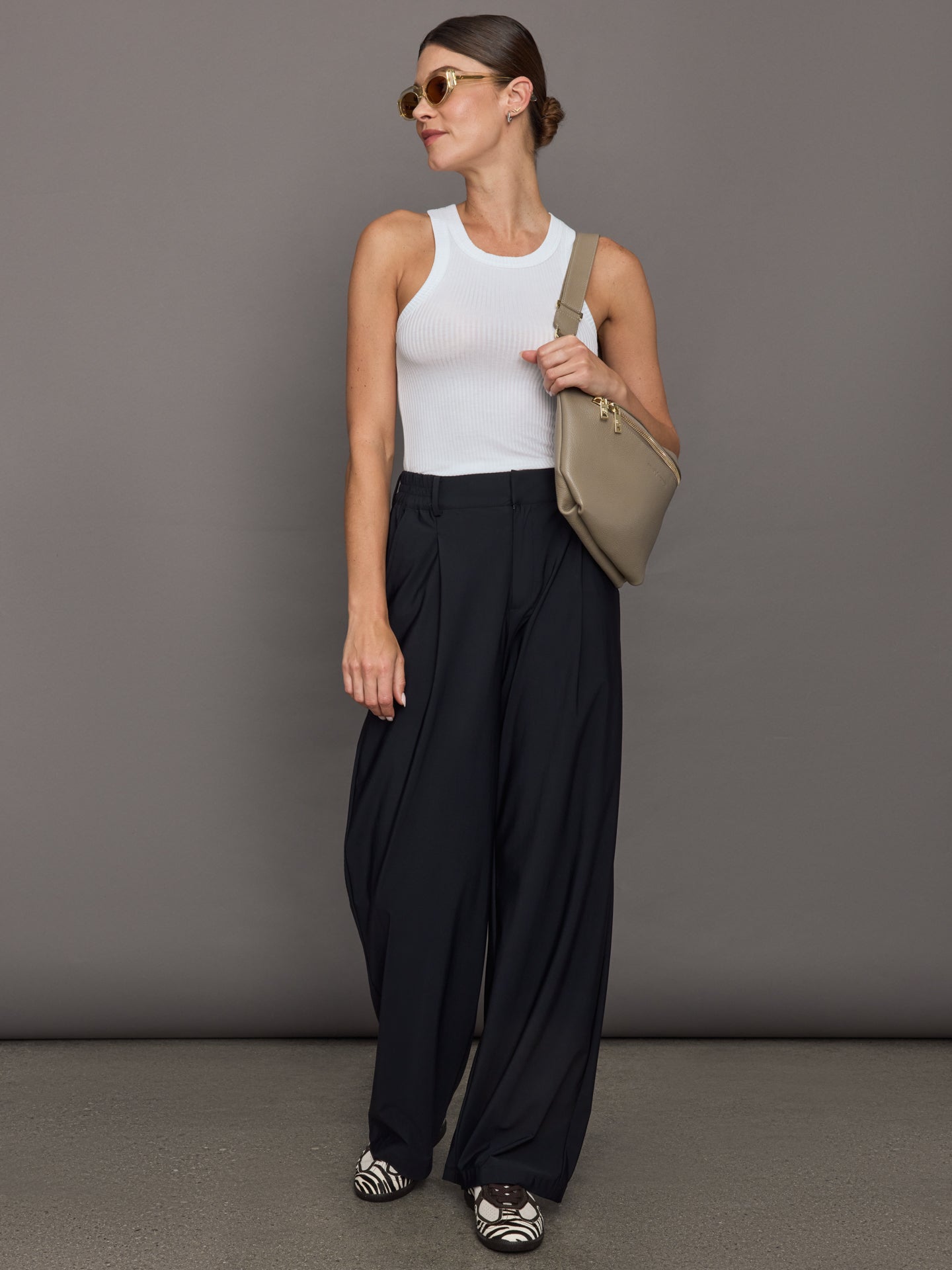 Carbon38 Stretch Woven Pant - Black