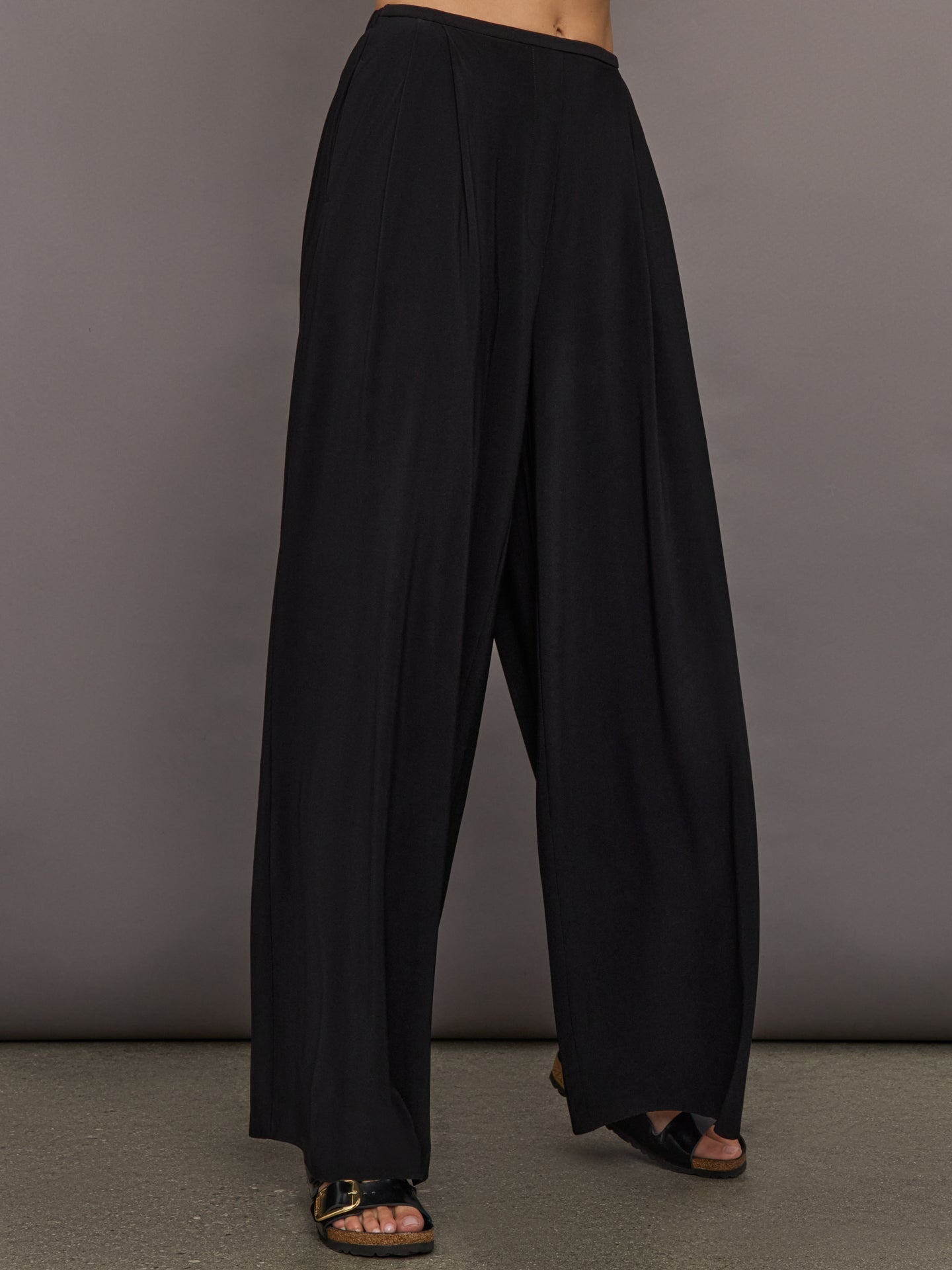 Carbon38 Pleat Pant - Black