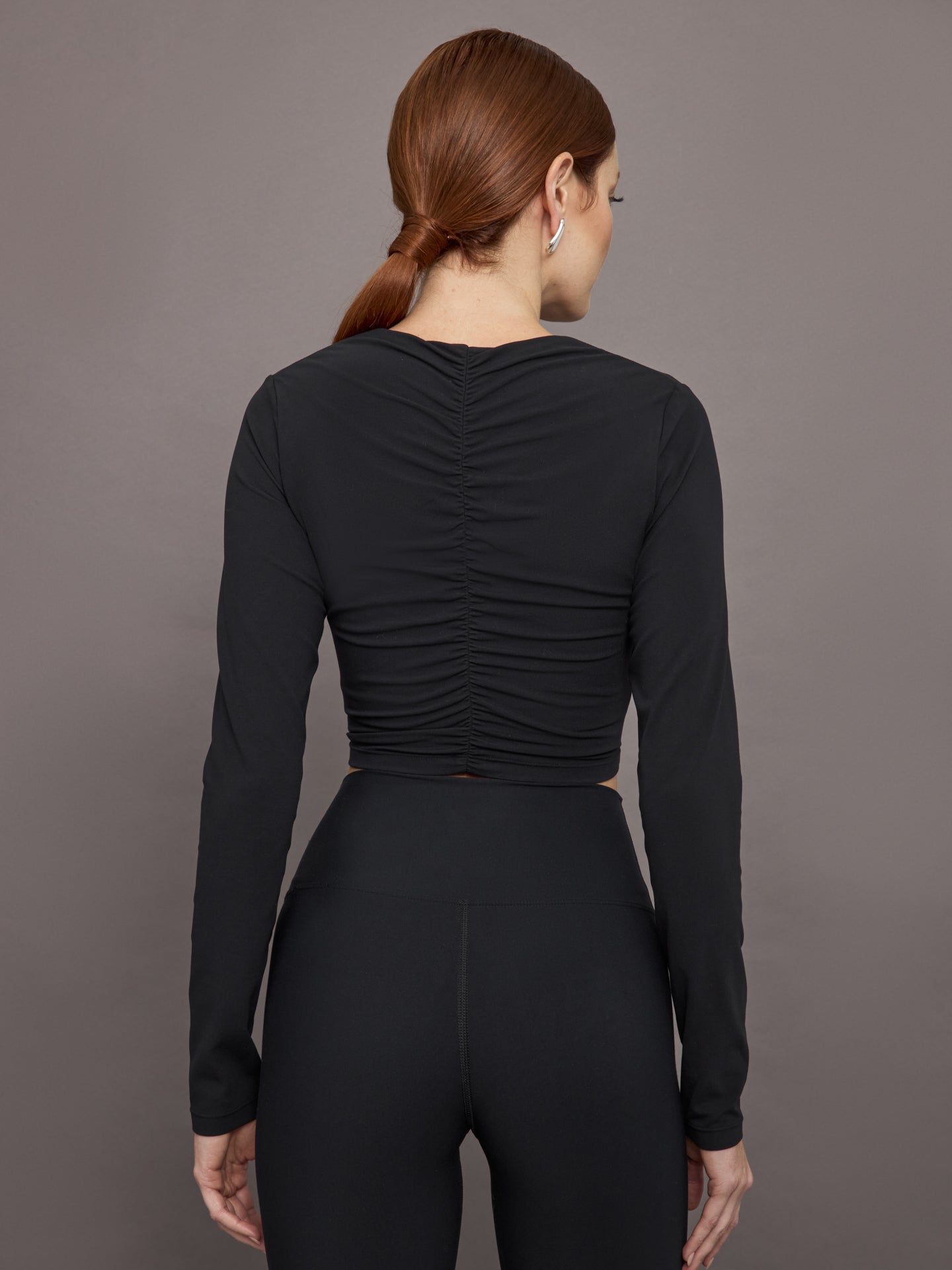 Carbon38 Rosette Long Sleeve Top in Melt - Black w/ White Rosette