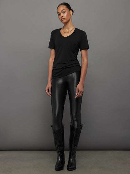 Carbon38 Short Sleeve Pocket Tee - Black