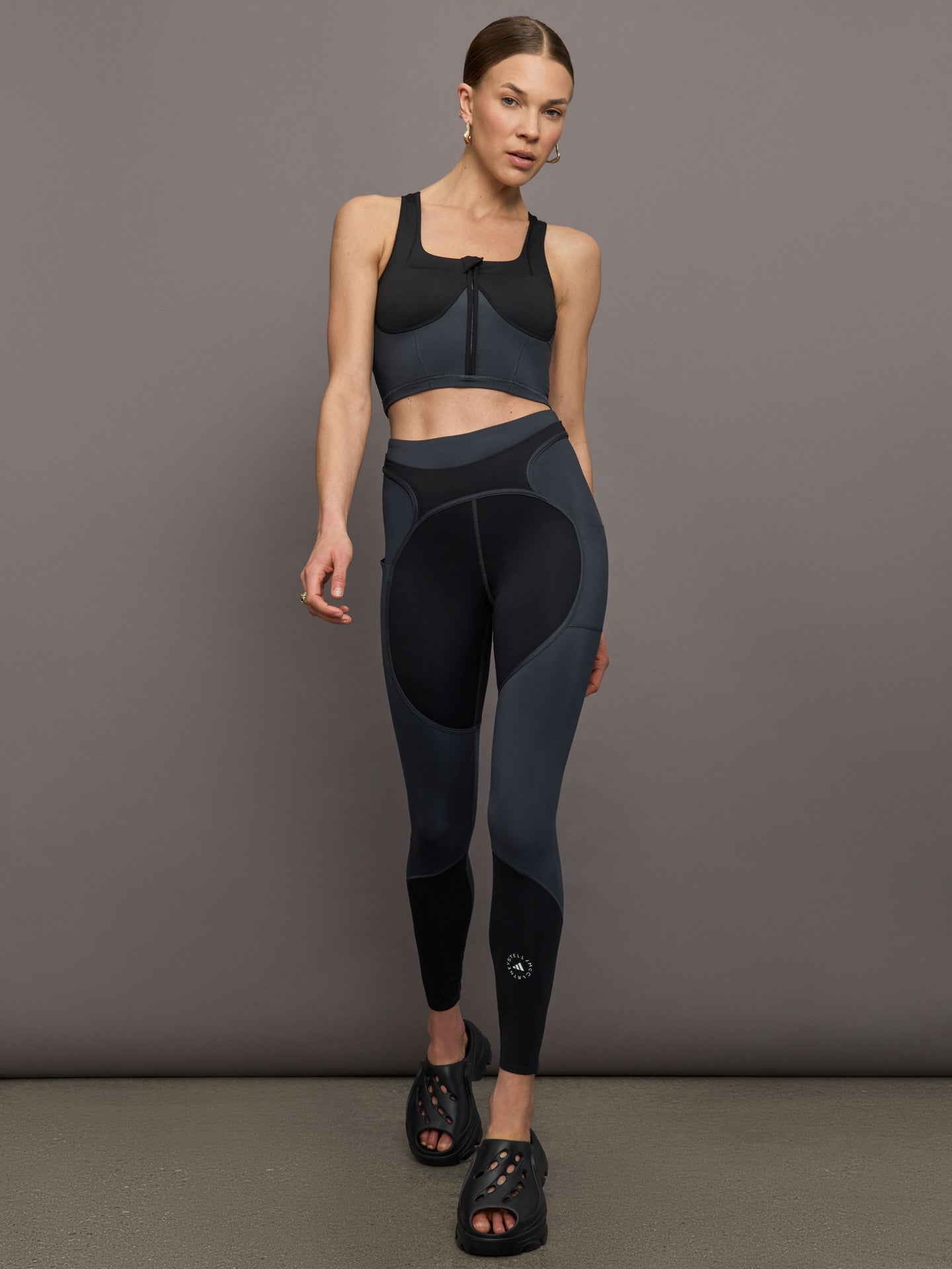 Carbon38 aSMC Two-Tone Zipped Crop - Black/Carbon