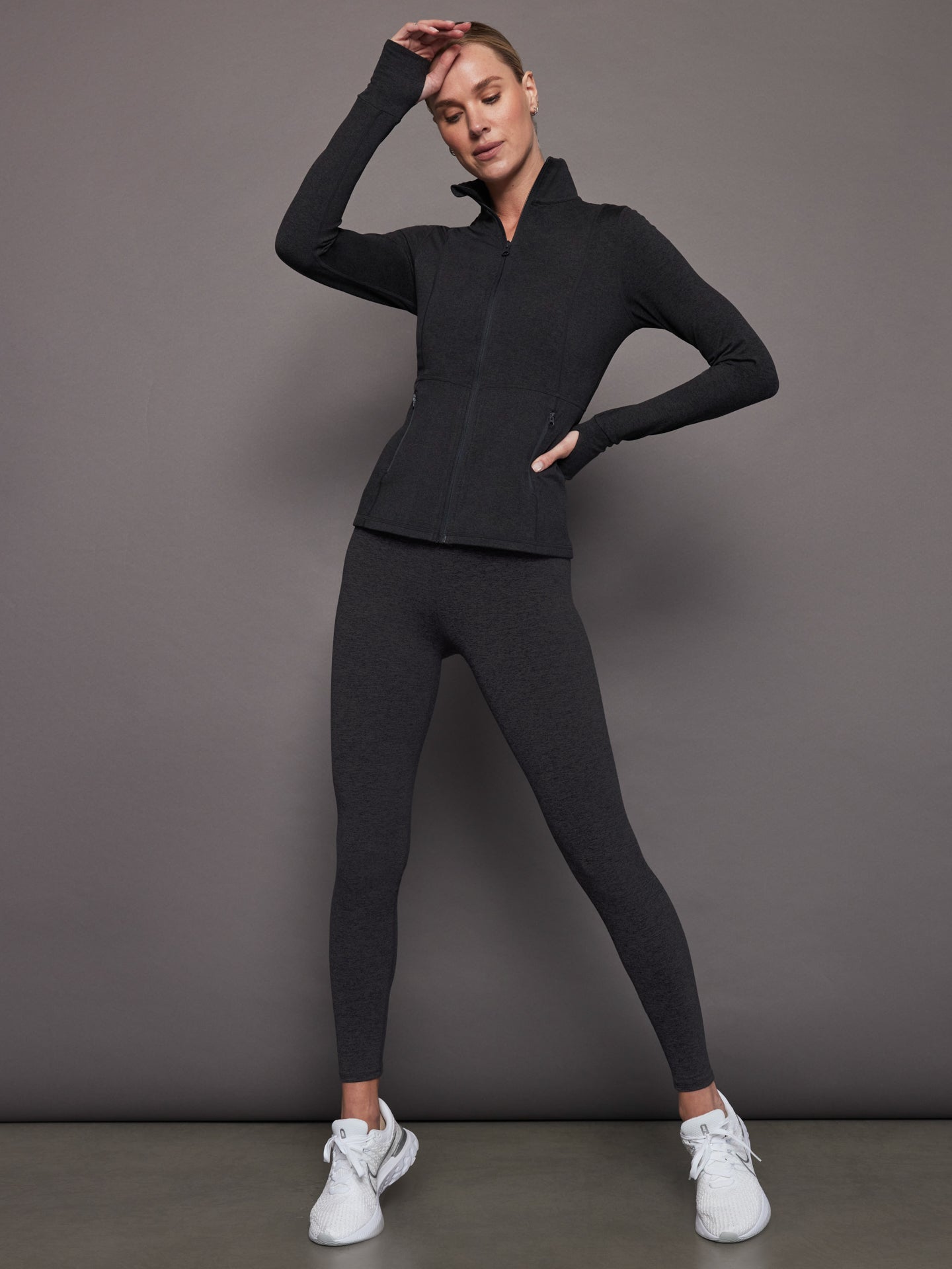 Carbon38 Zip Long Sleeve Run Top - Charcoal Heather