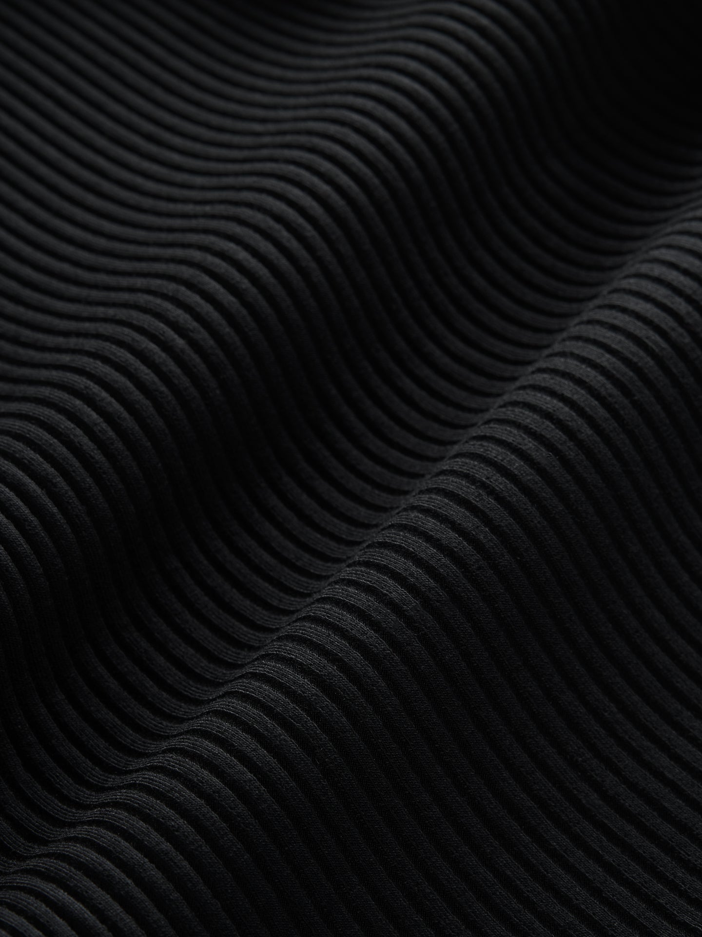 Carbon38 Cap Sleeve Ruched Top in Ribbed Jersey - Black