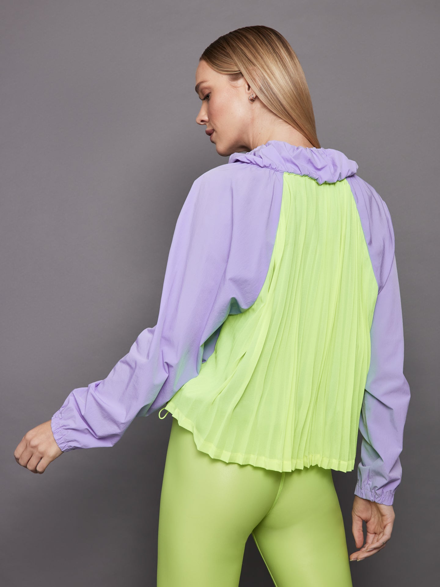 Carbon38 Pleated Back Running Jacket - Sweet Lavender / Acid Lime