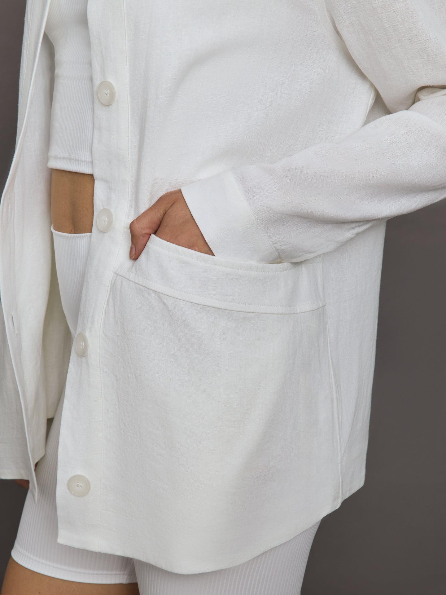 Carbon38 Linen Shirt Jacket - White