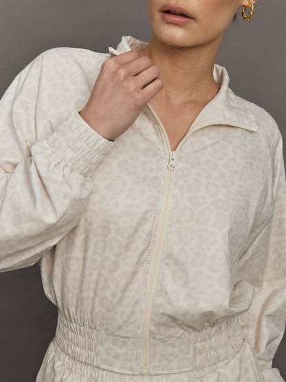 Carbon38 Leopard Printed Windbreaker - Snow Leopard