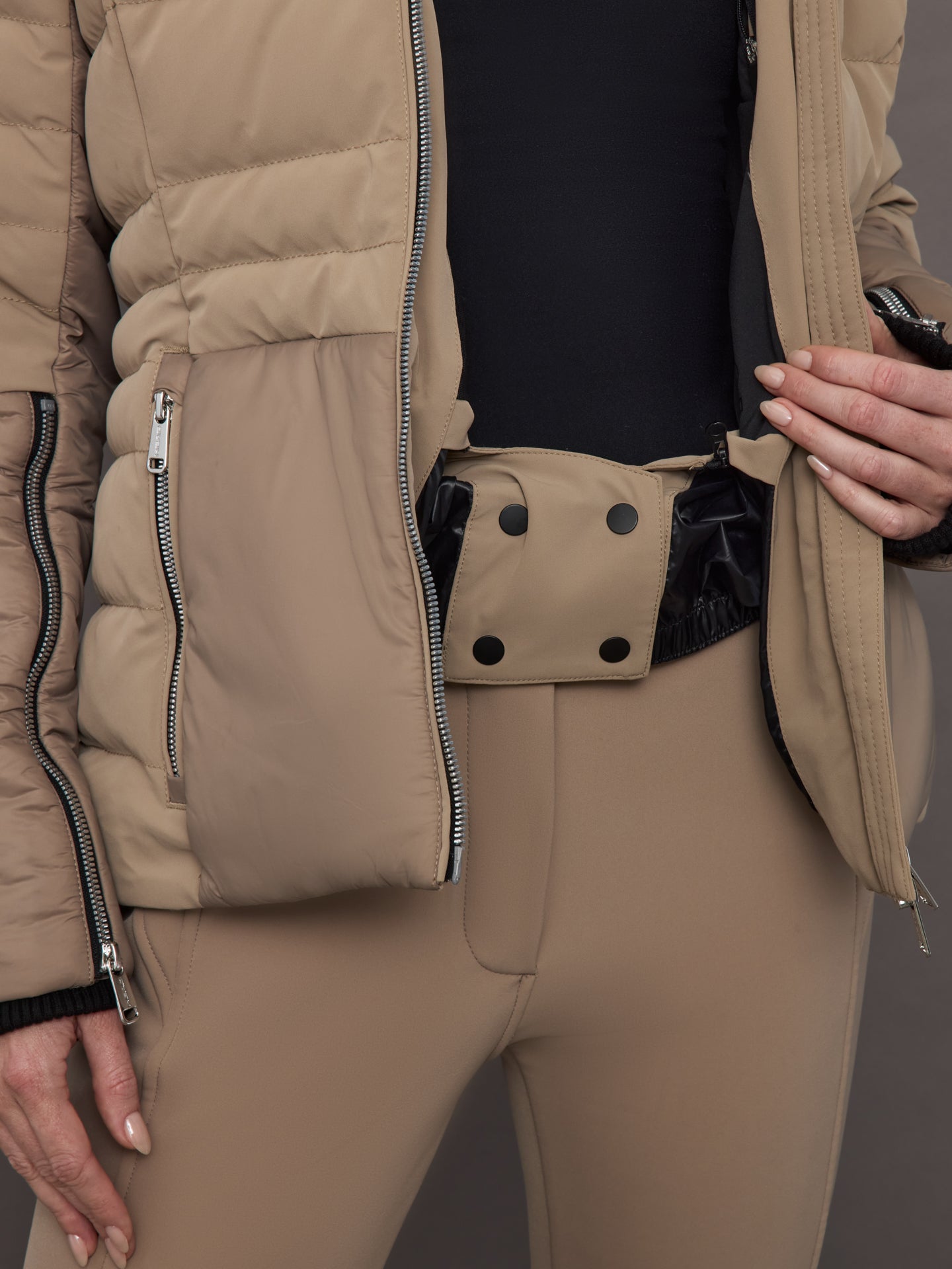 Carbon38 Torri Jacket - Taupe