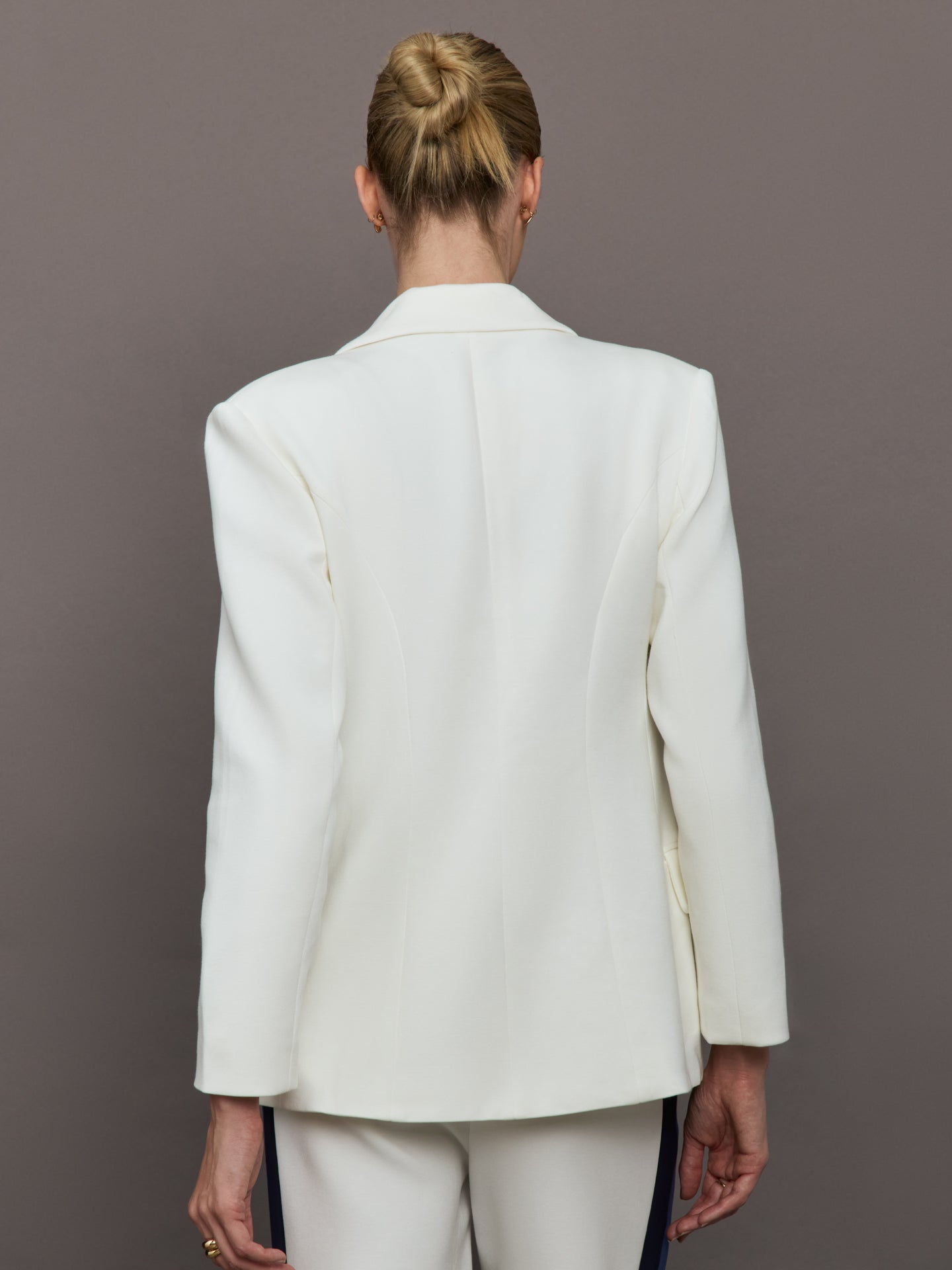 Carbon38 Single Breasted Blazer in Scuba - Ivory