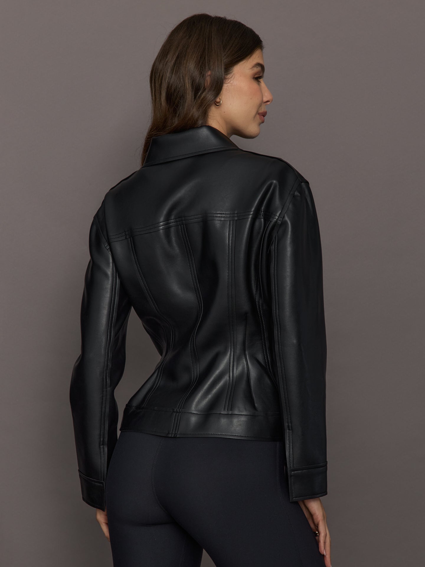 Carbon38 Jeans Jacket - Black