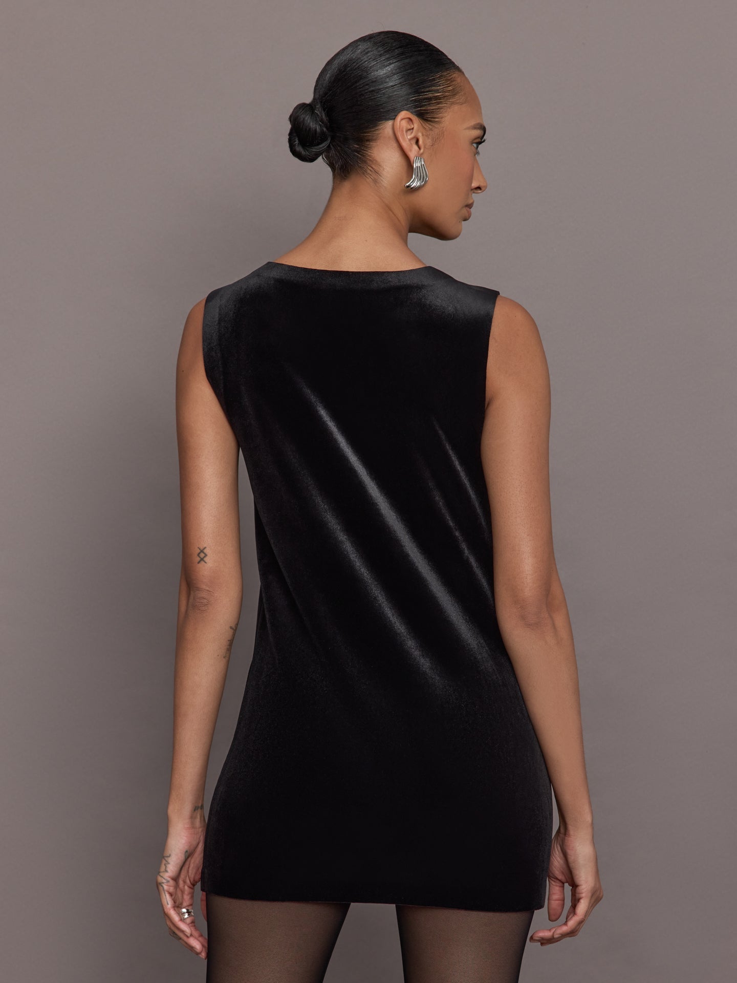 Carbon38 Sleeveless Mini Dress - Black