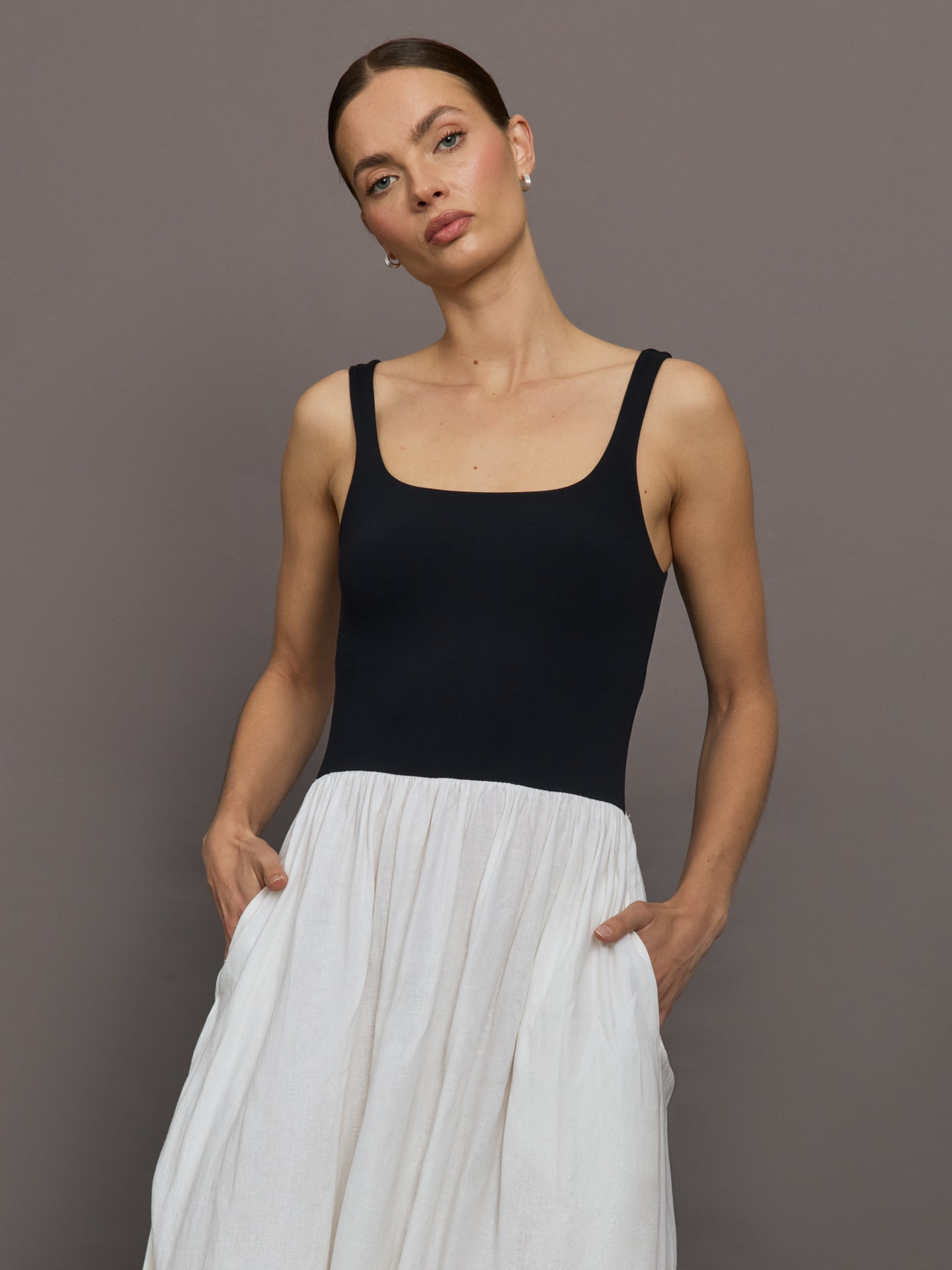 Carbon38 Linen and Melt Dress - Black/White